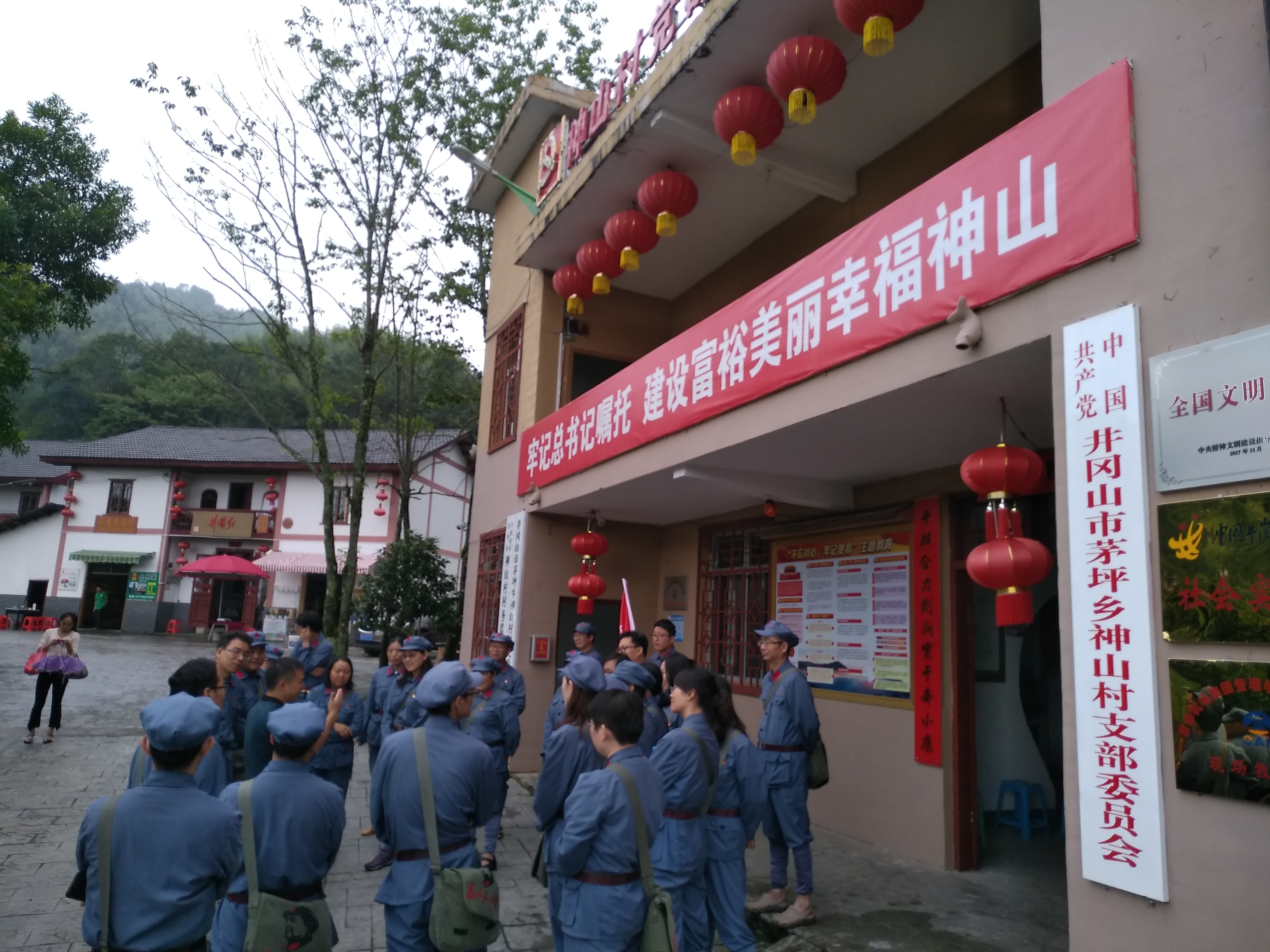 ����������