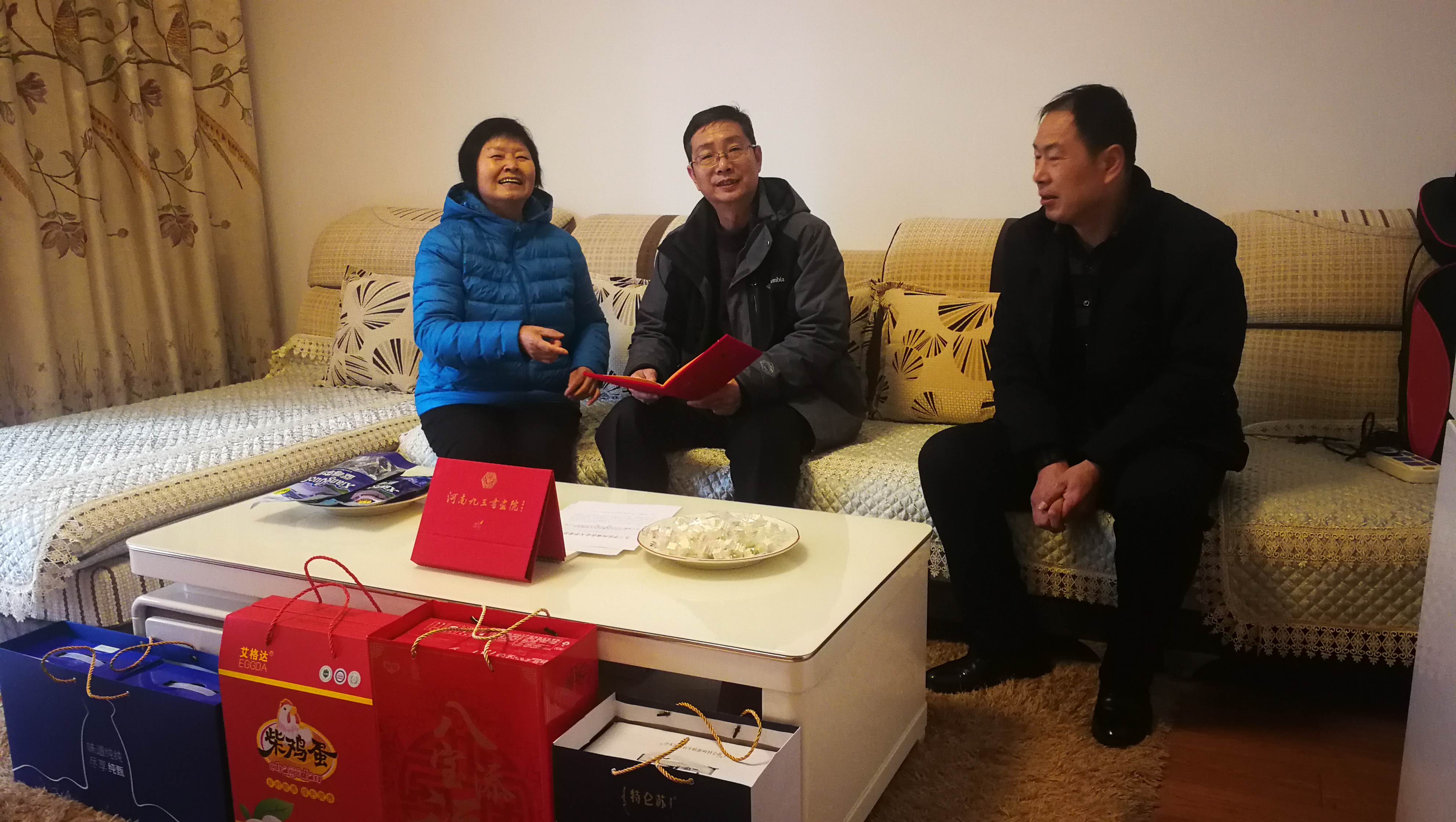 ����������