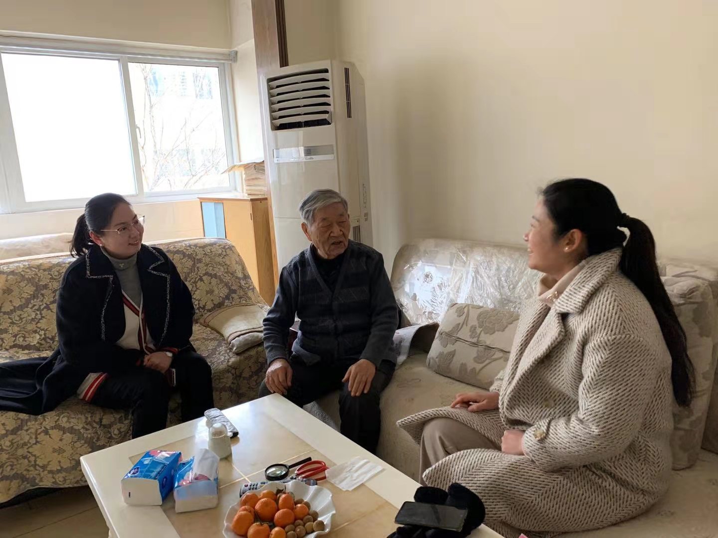 ����������