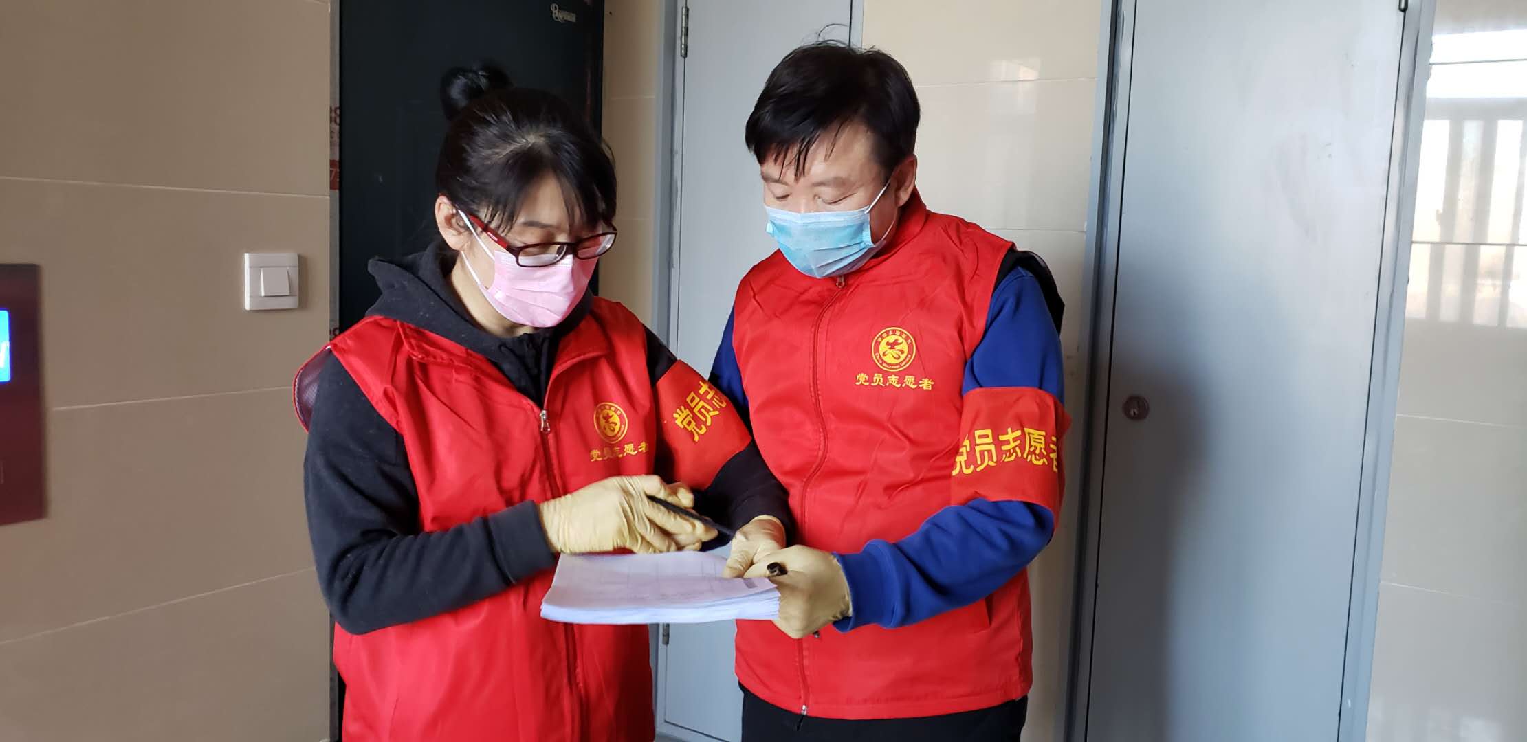 ����������