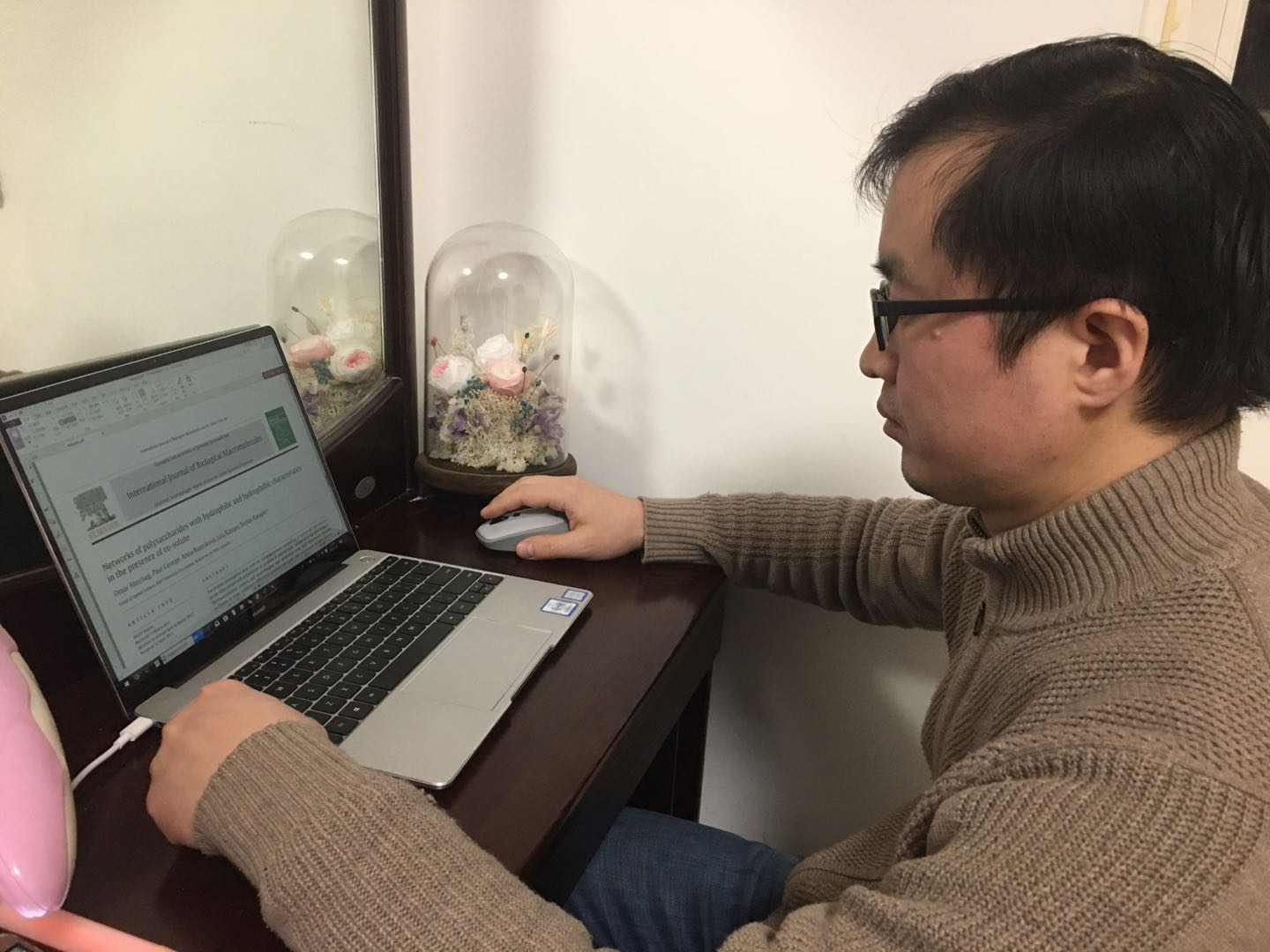 ����������