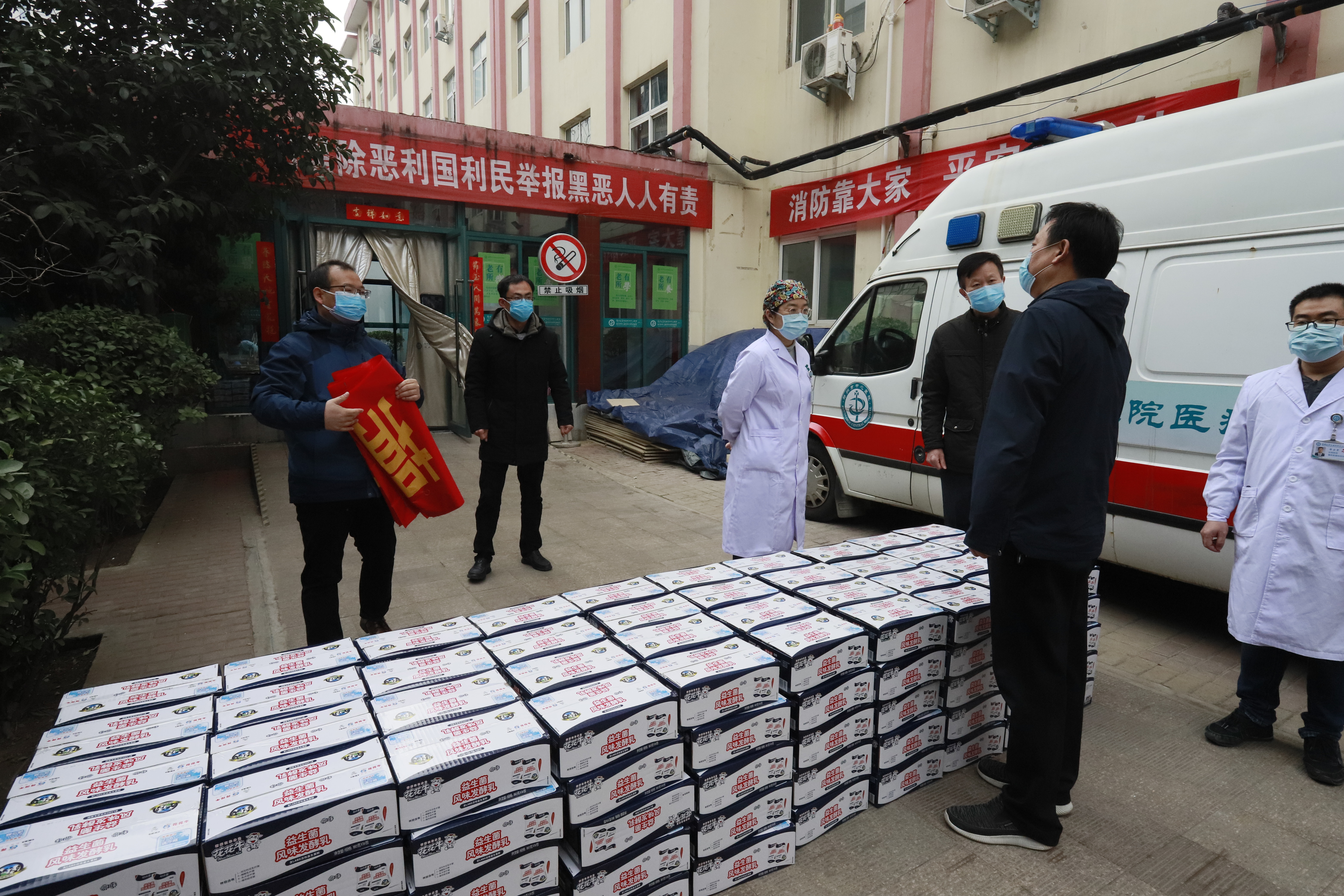 ����������