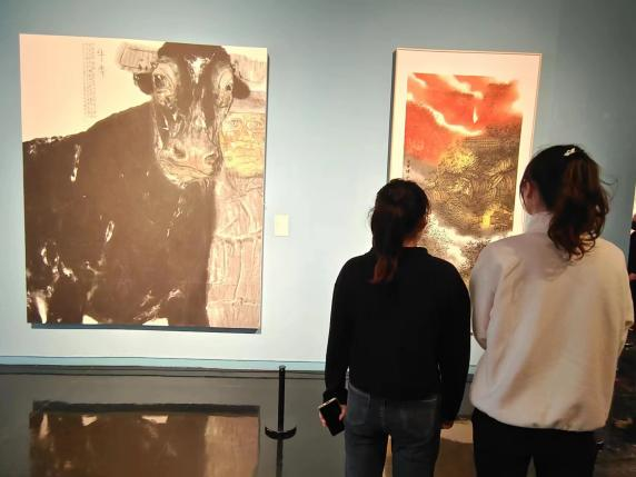 ����������