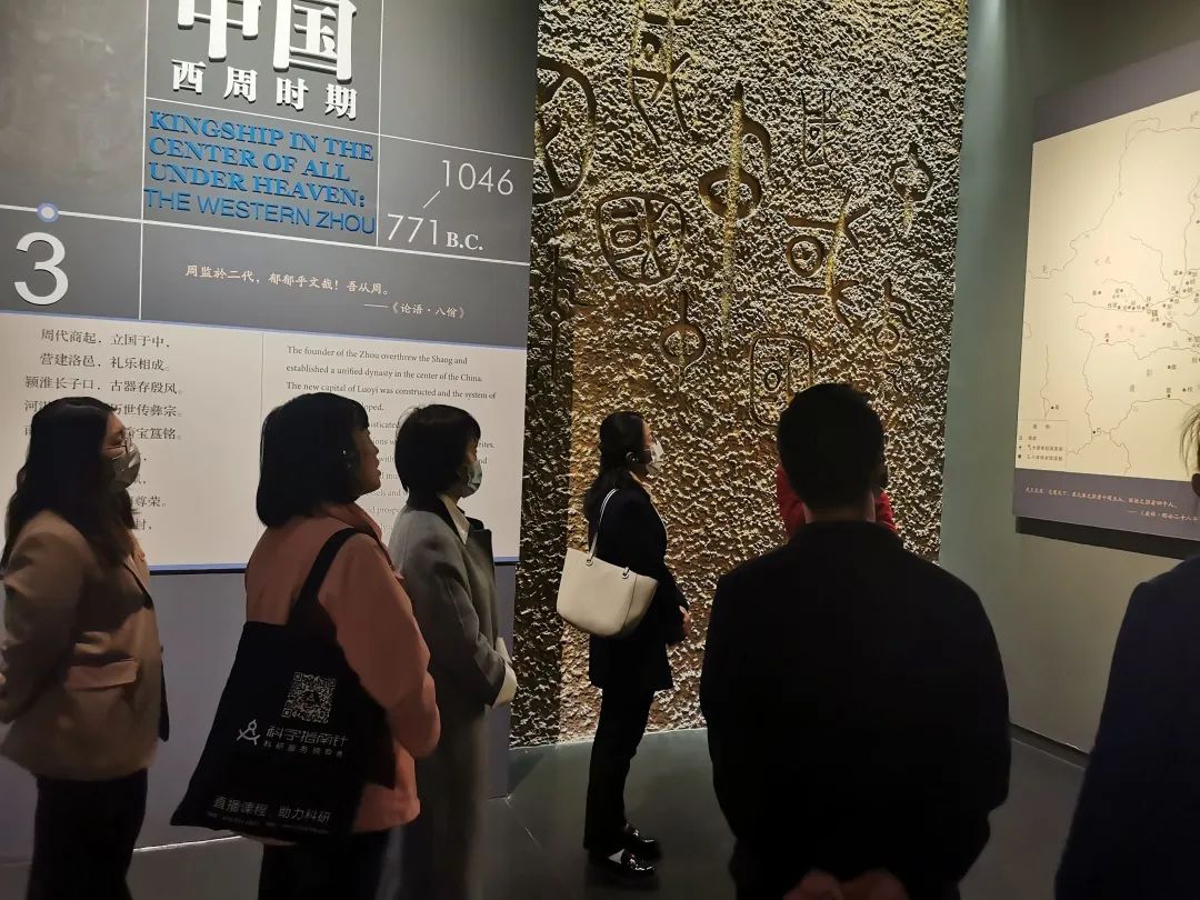 ����������