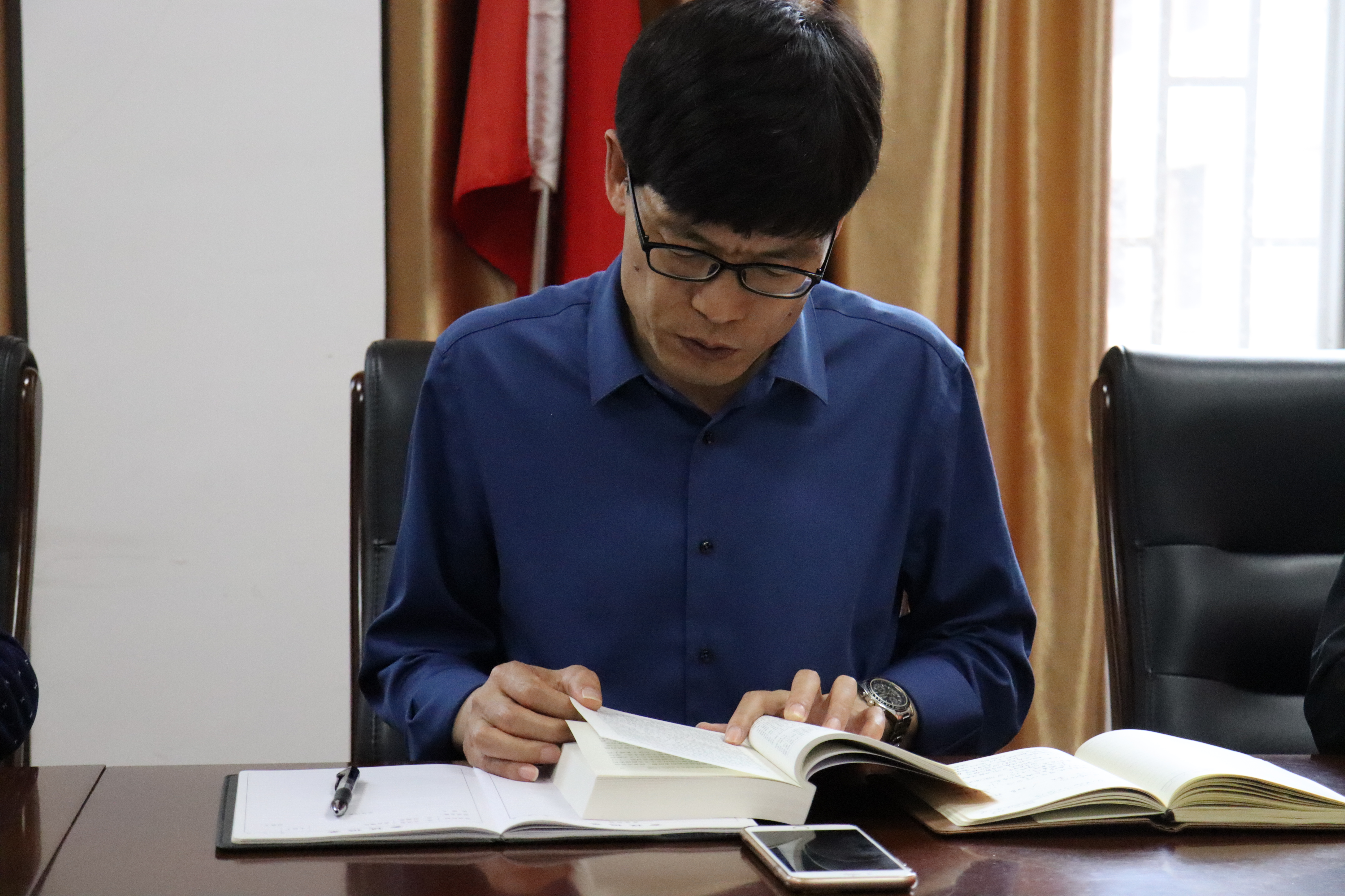 ����������