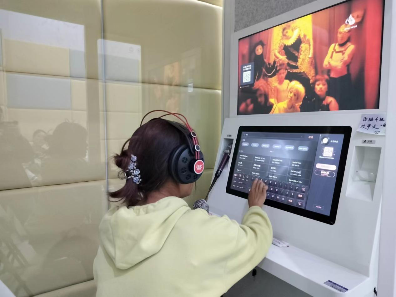 ����������