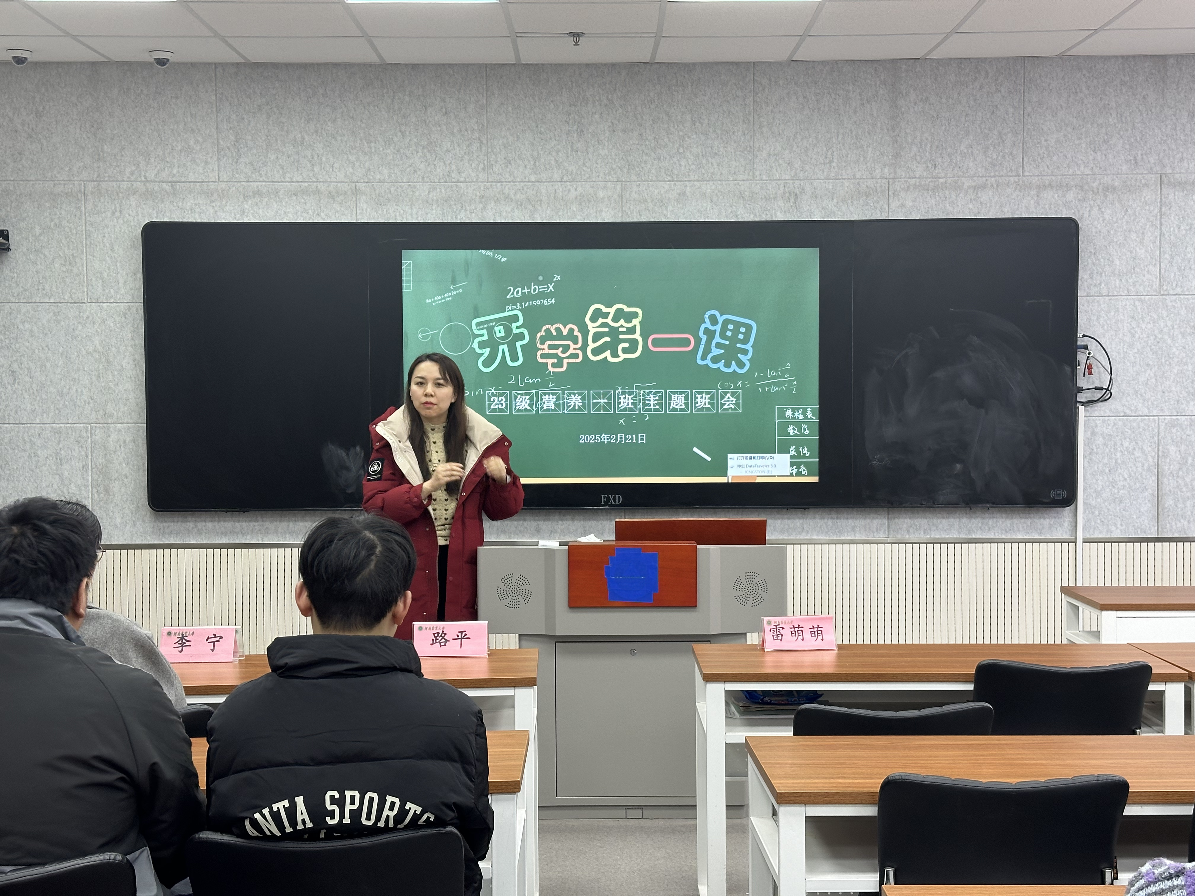 ����������