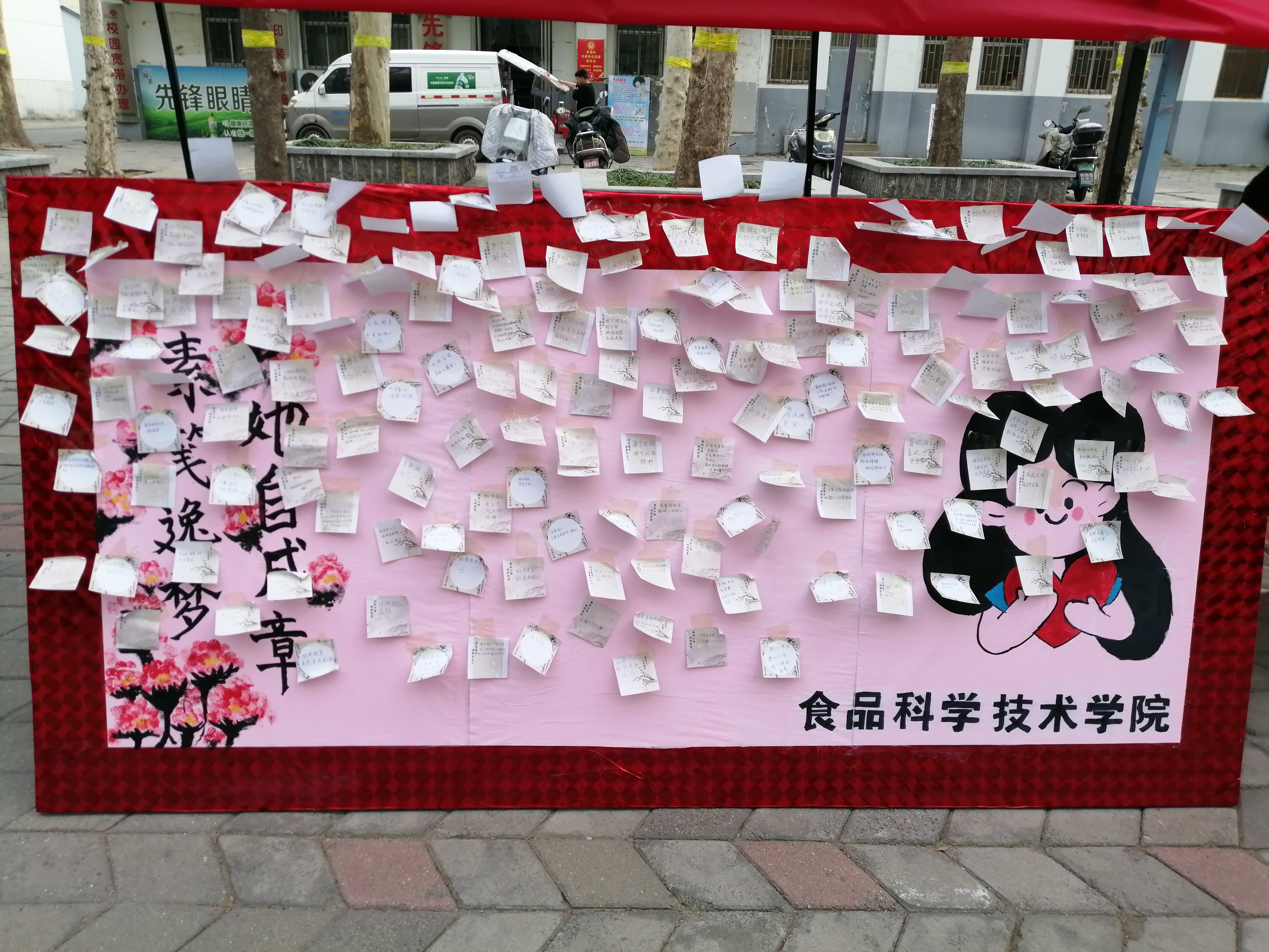 ����������