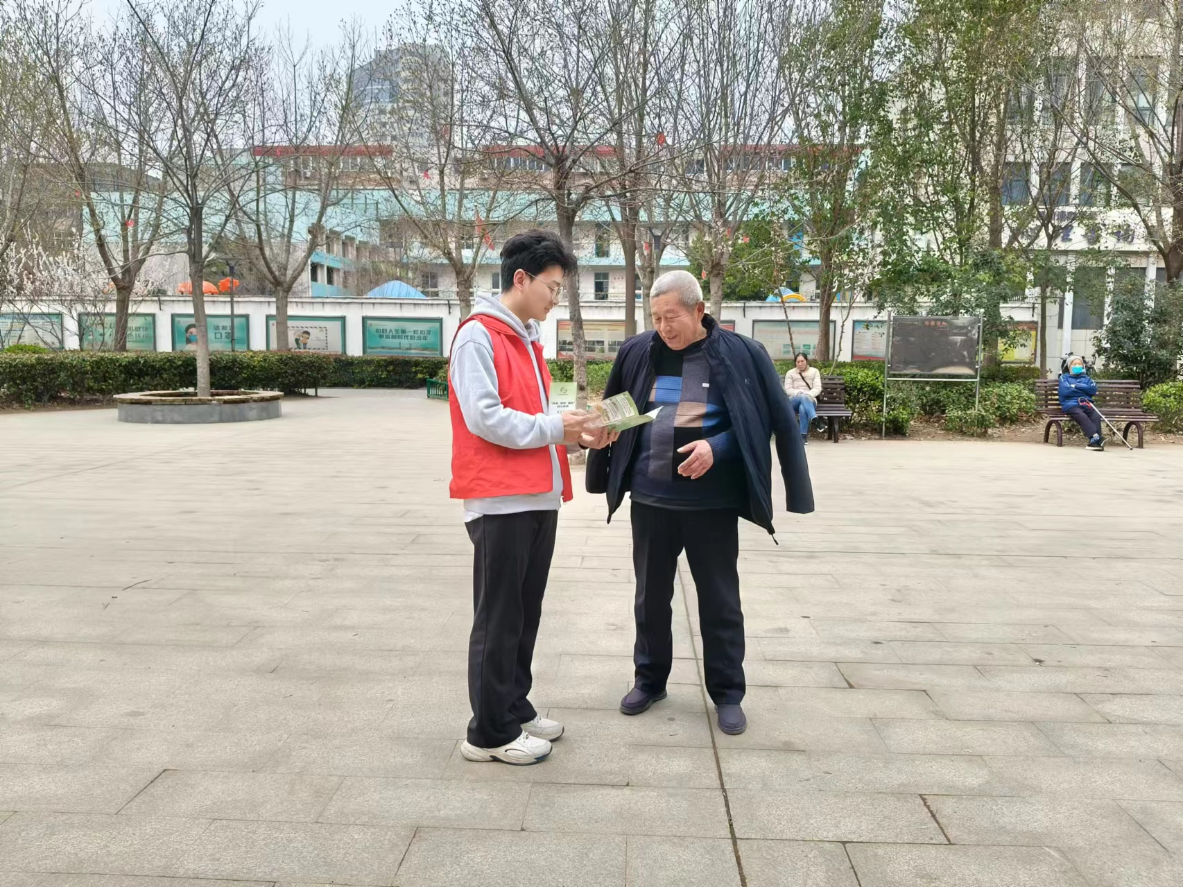 ����������