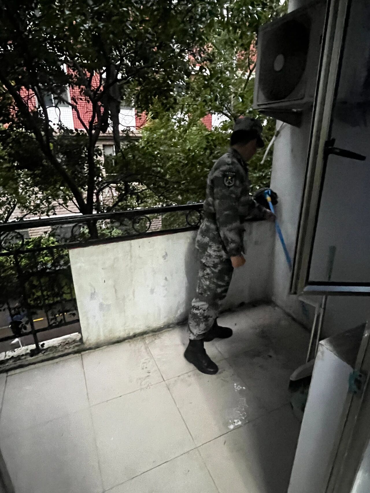 ����������