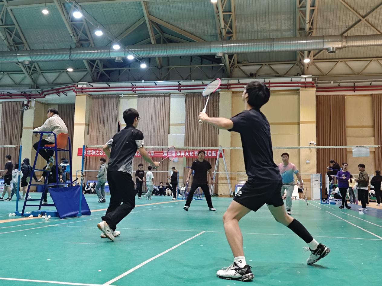 ����������