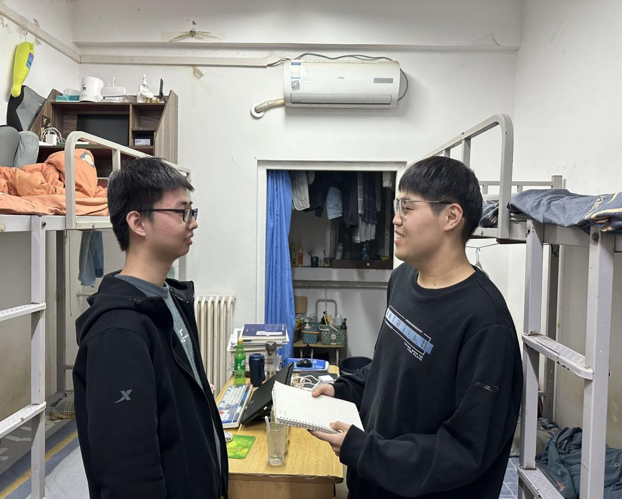 ����������