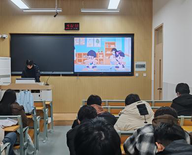 ����������