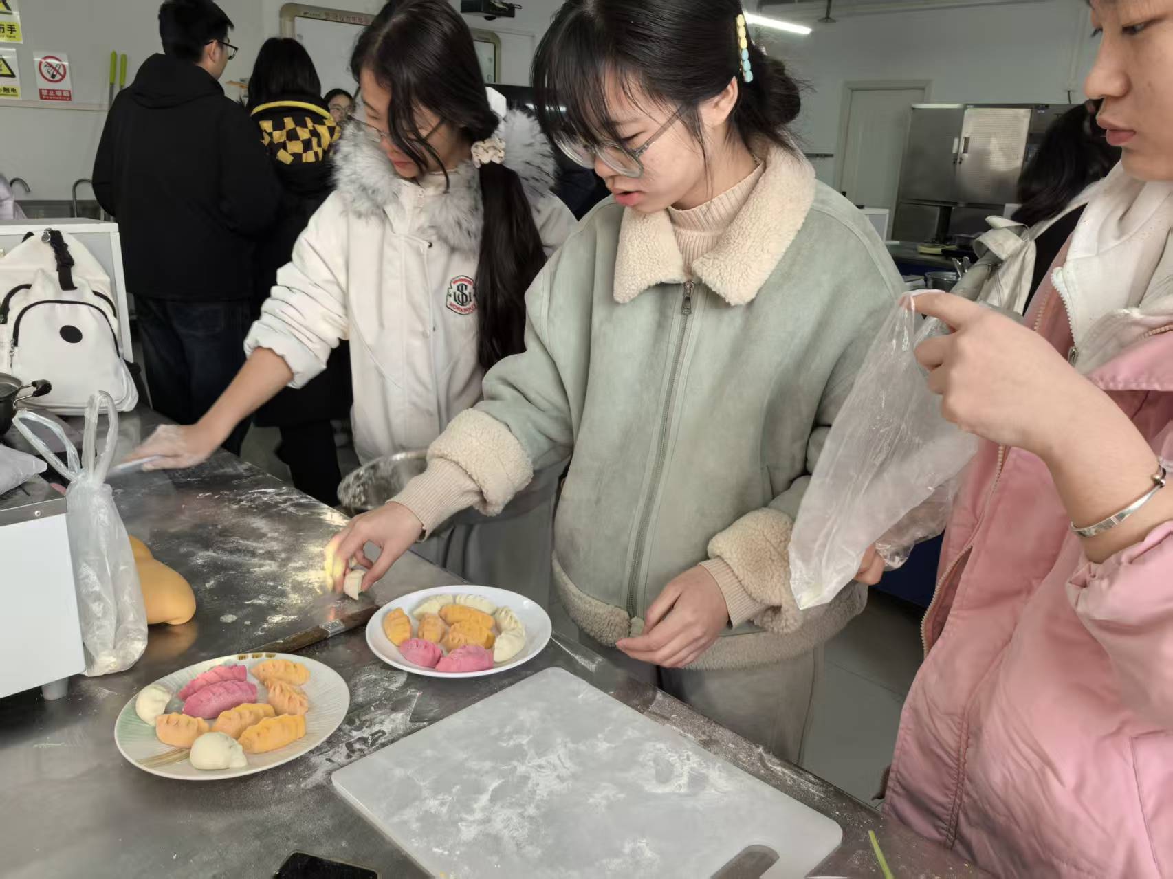 ����������