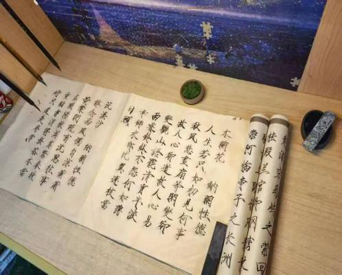 ����������