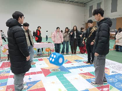 ����������