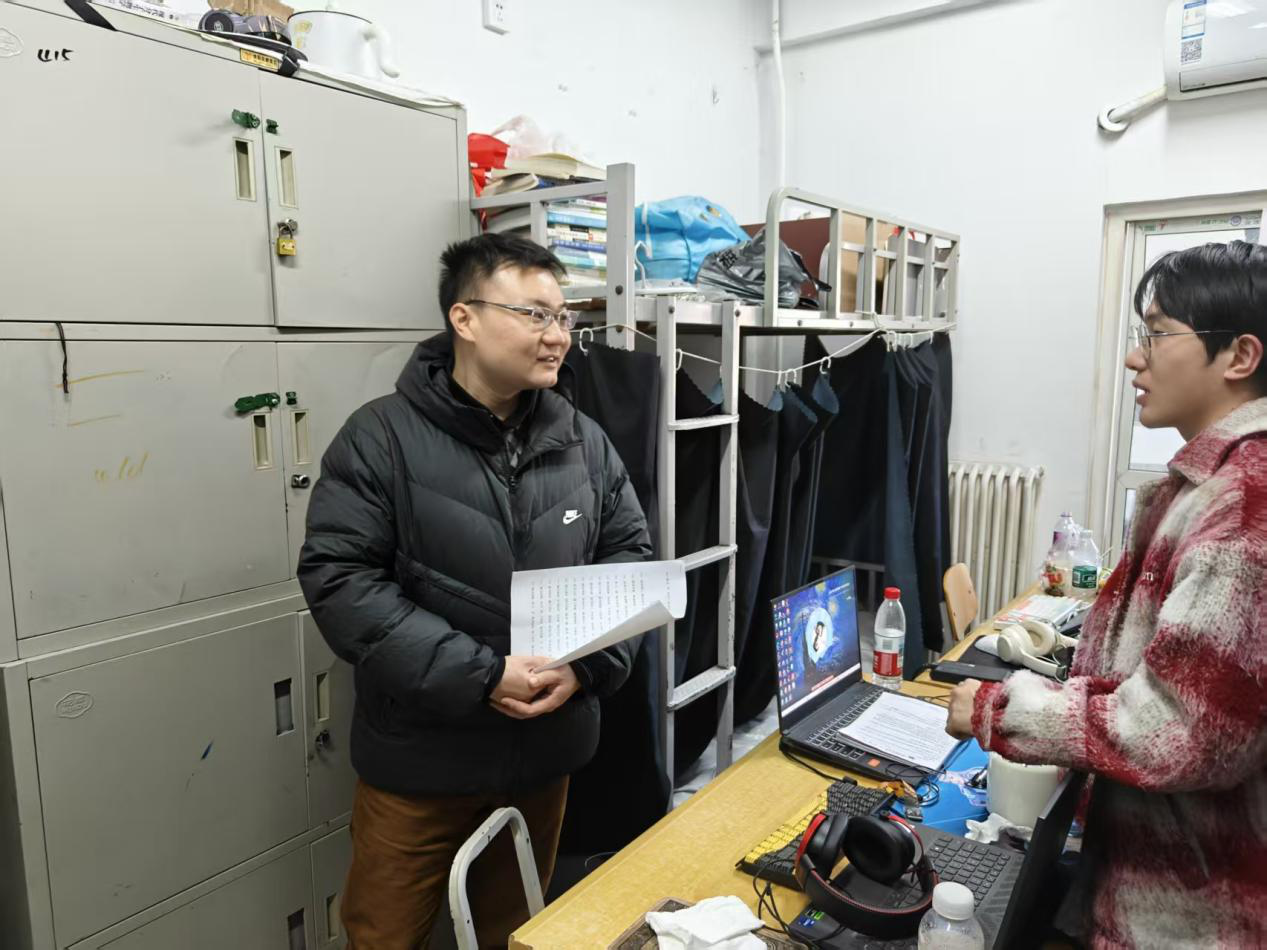 ����������