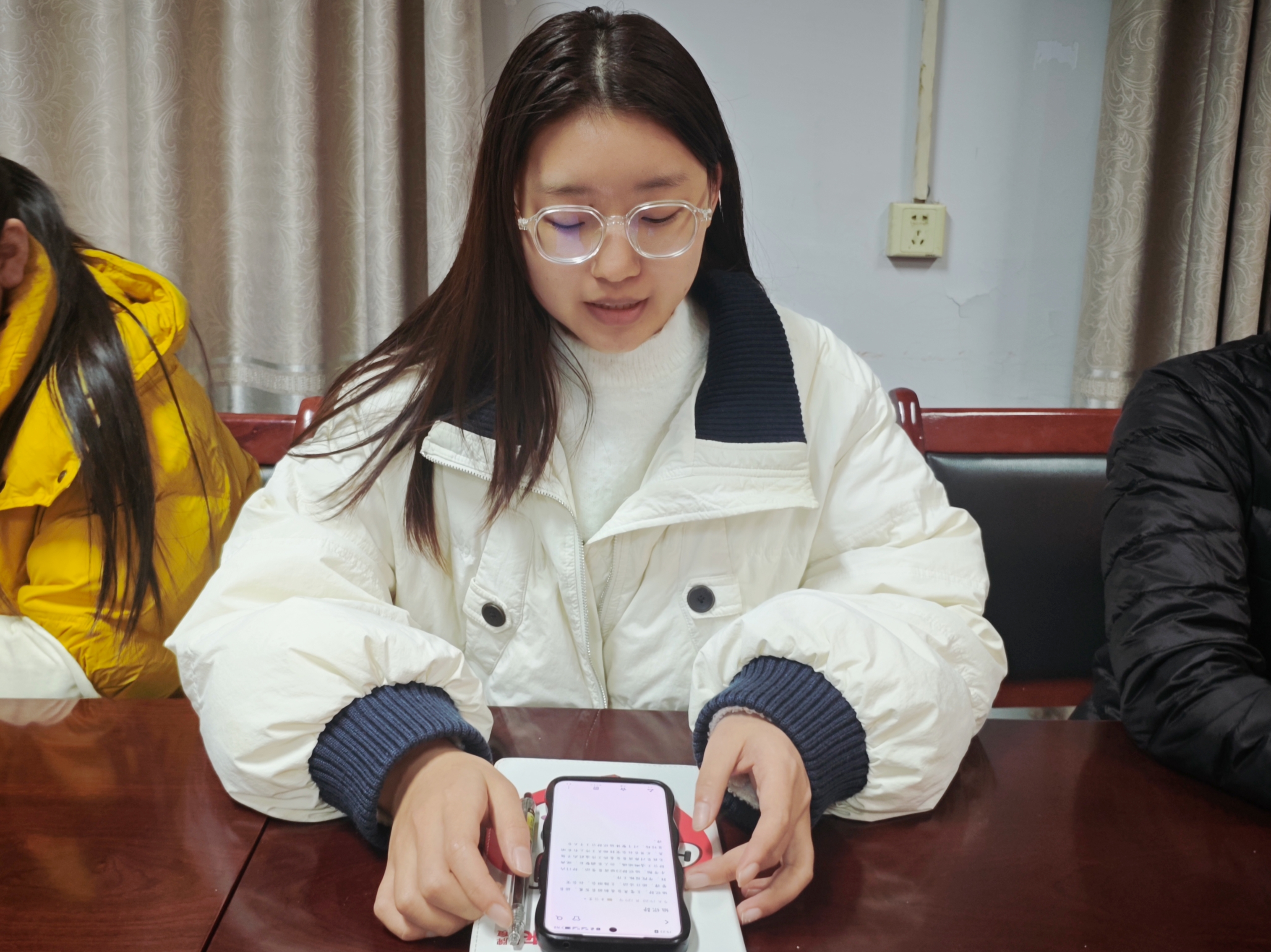 ����������