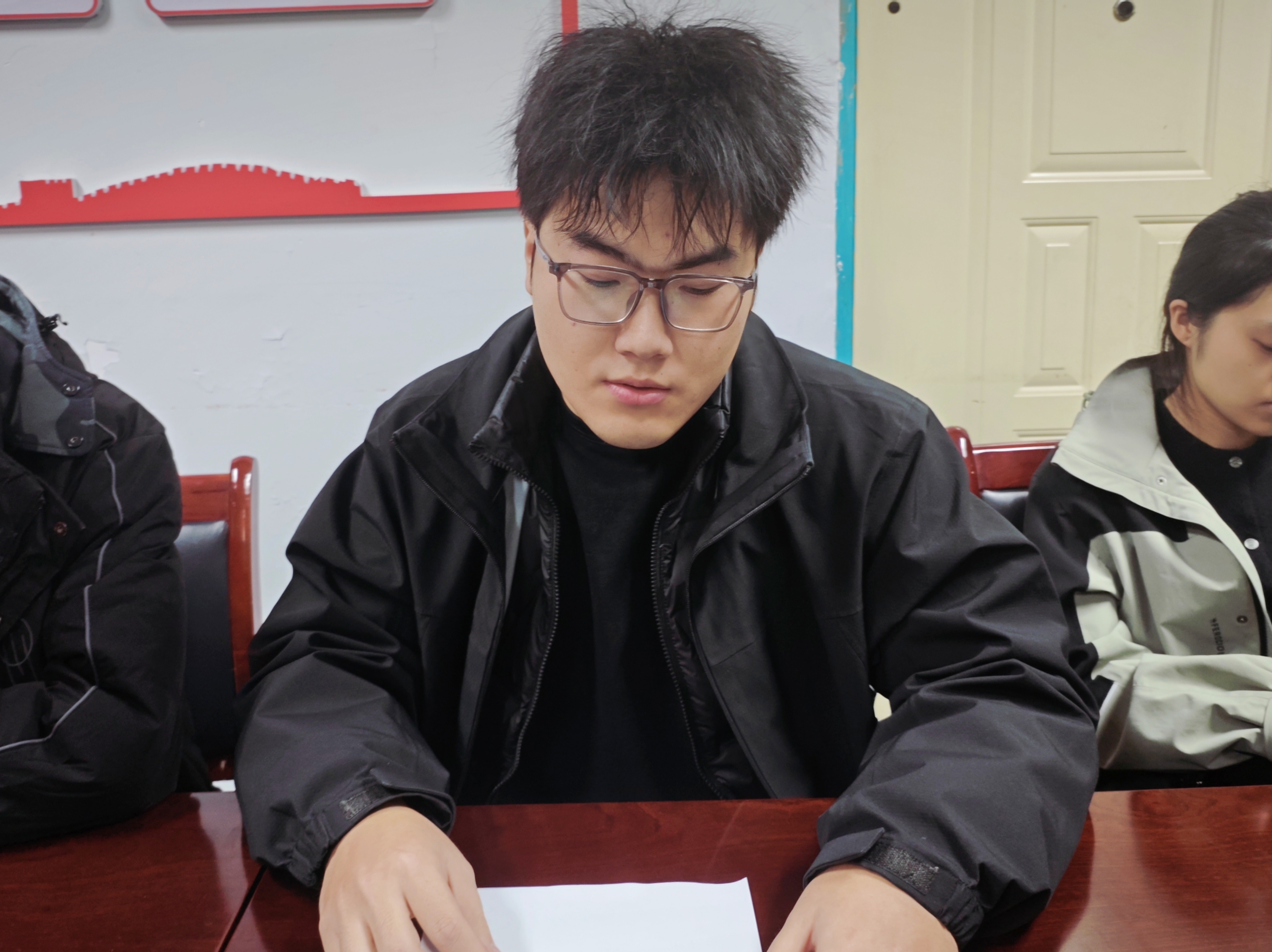 ����������