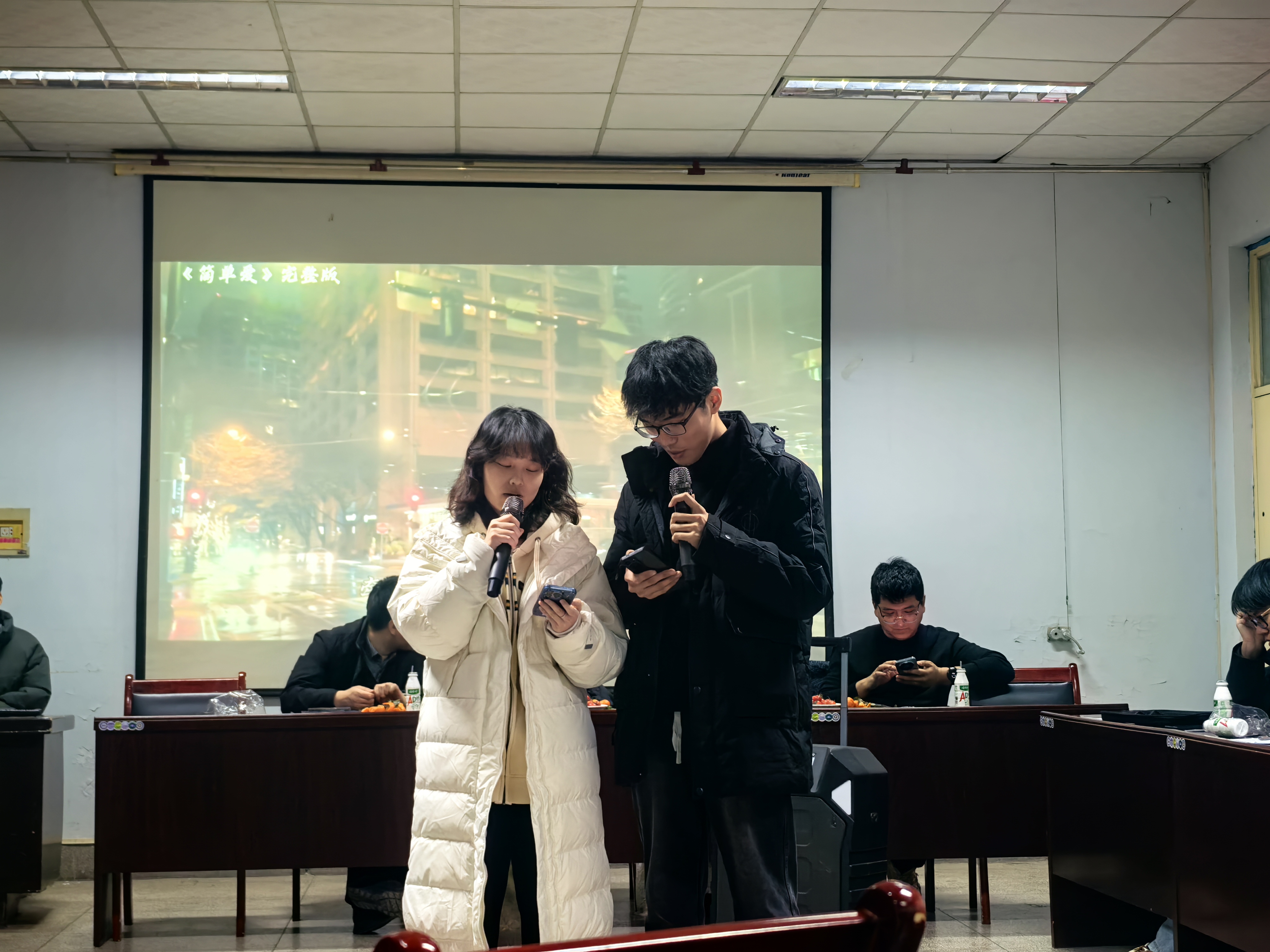 ����������