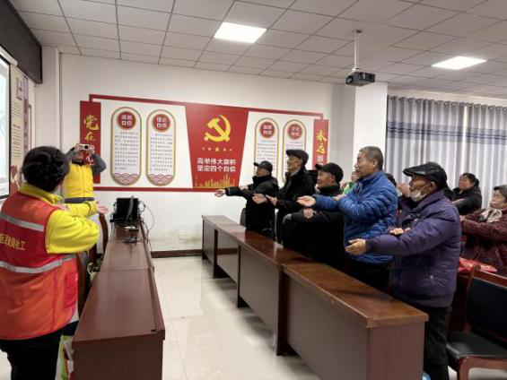 ����������