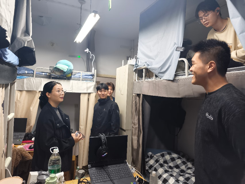 ����������