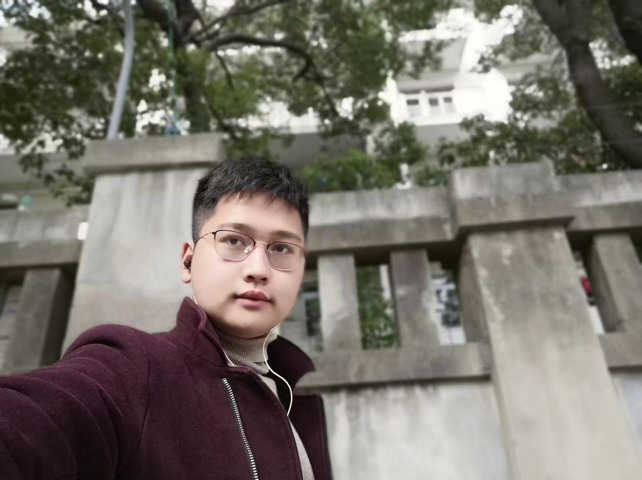 ����������