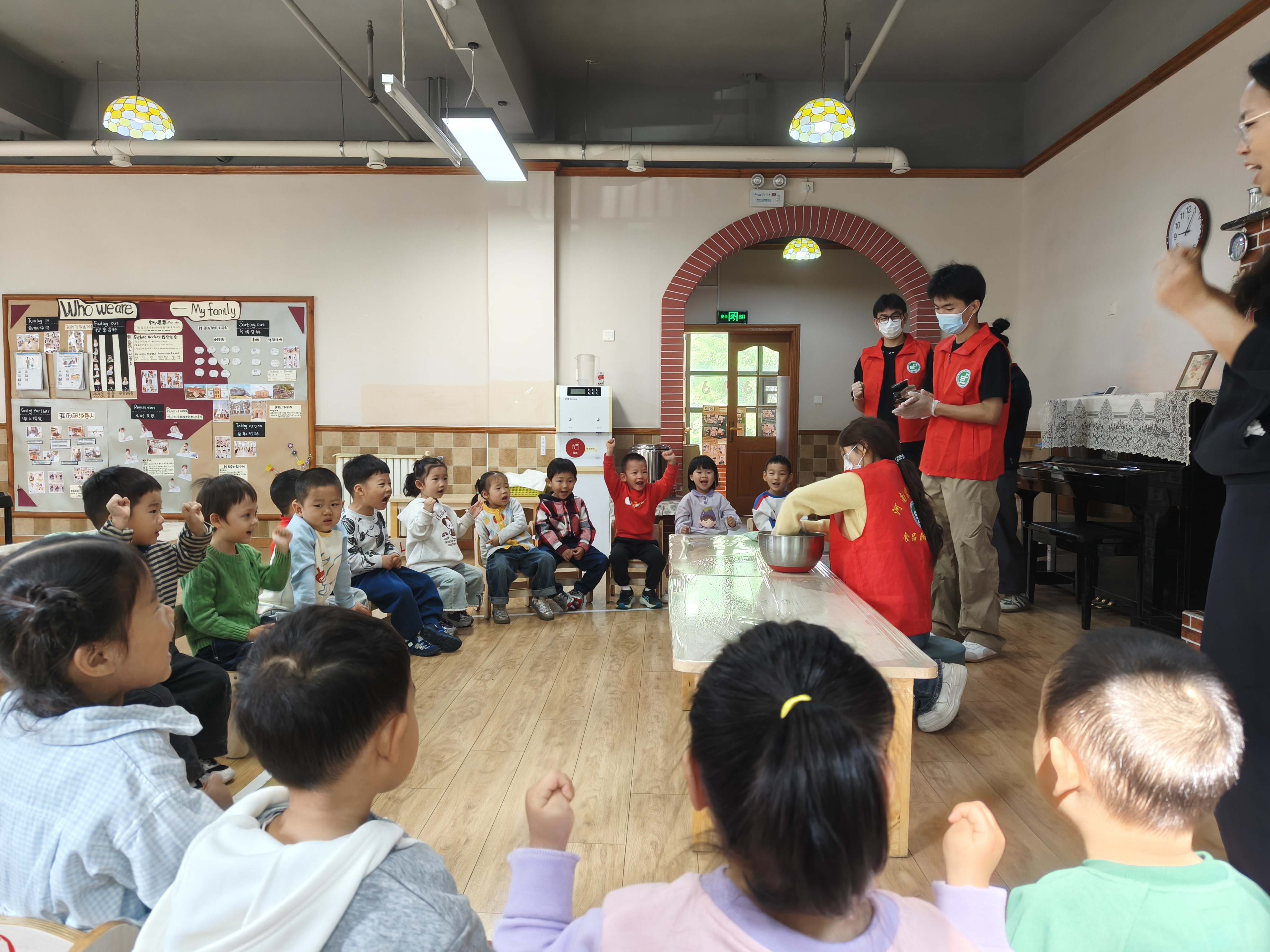 ����������