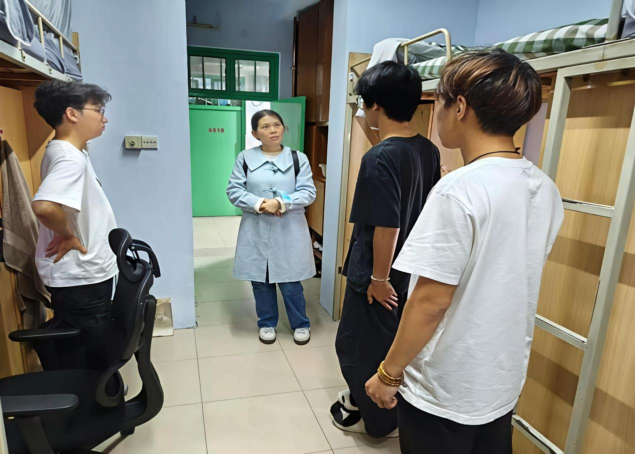 ����������