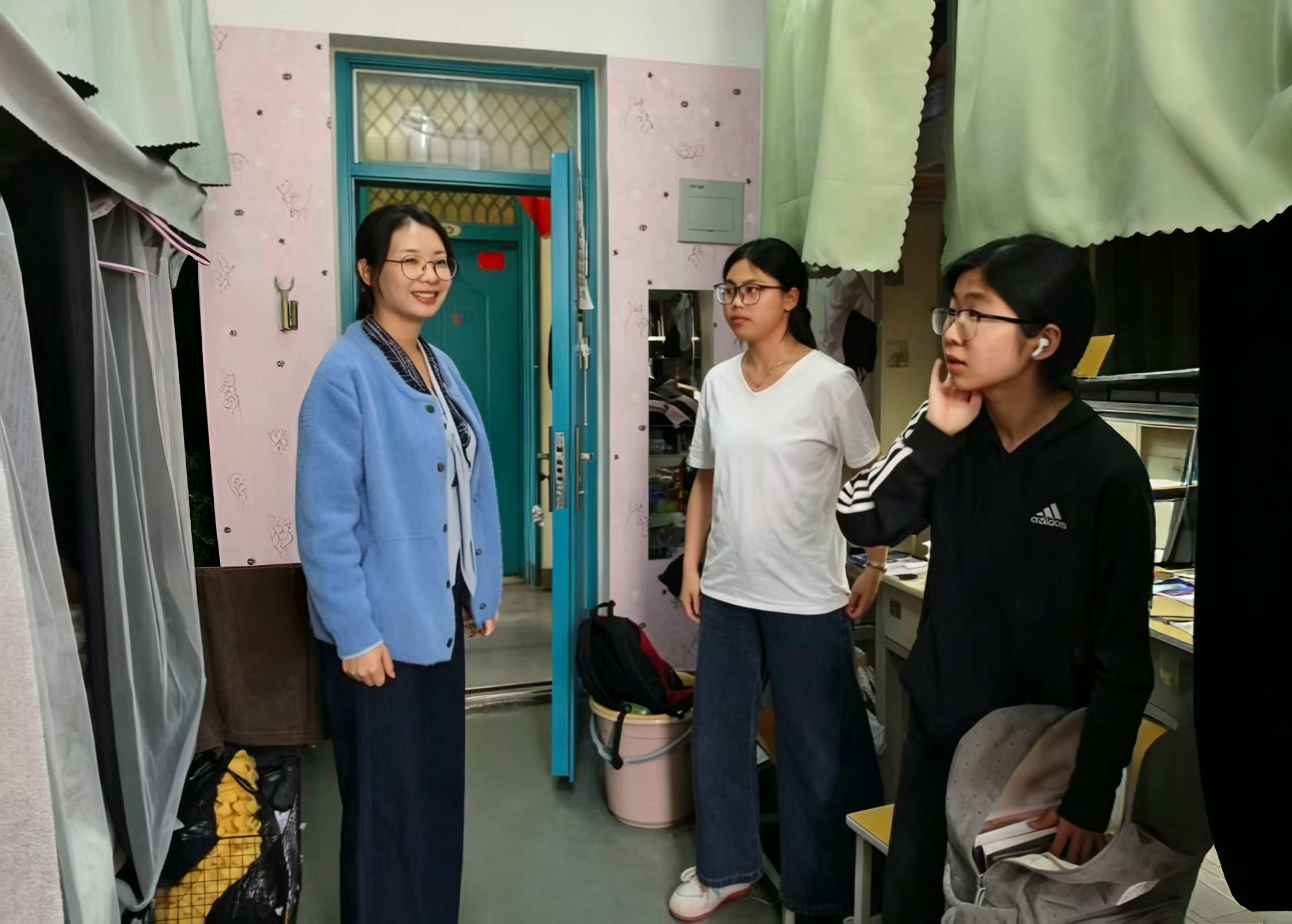 ����������