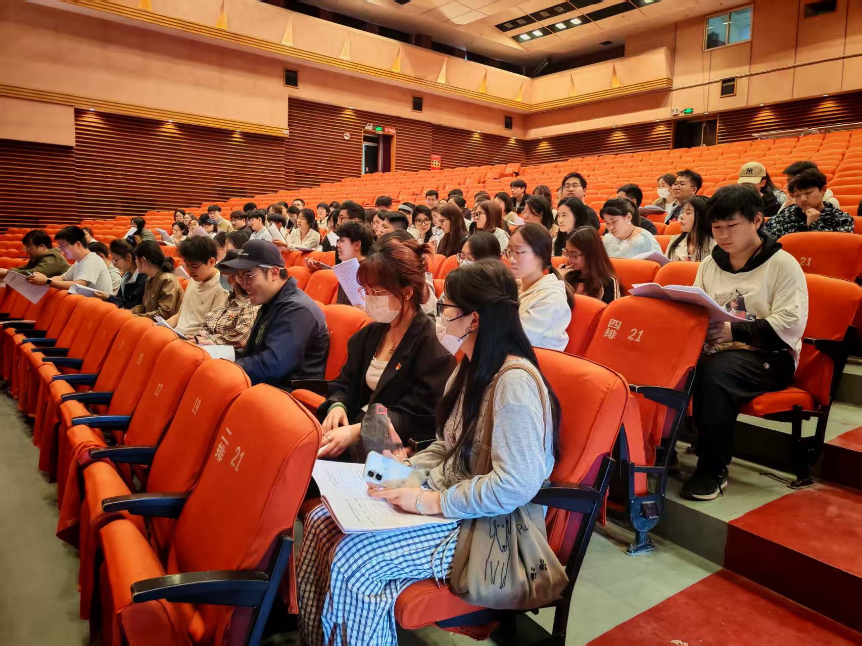 ����������