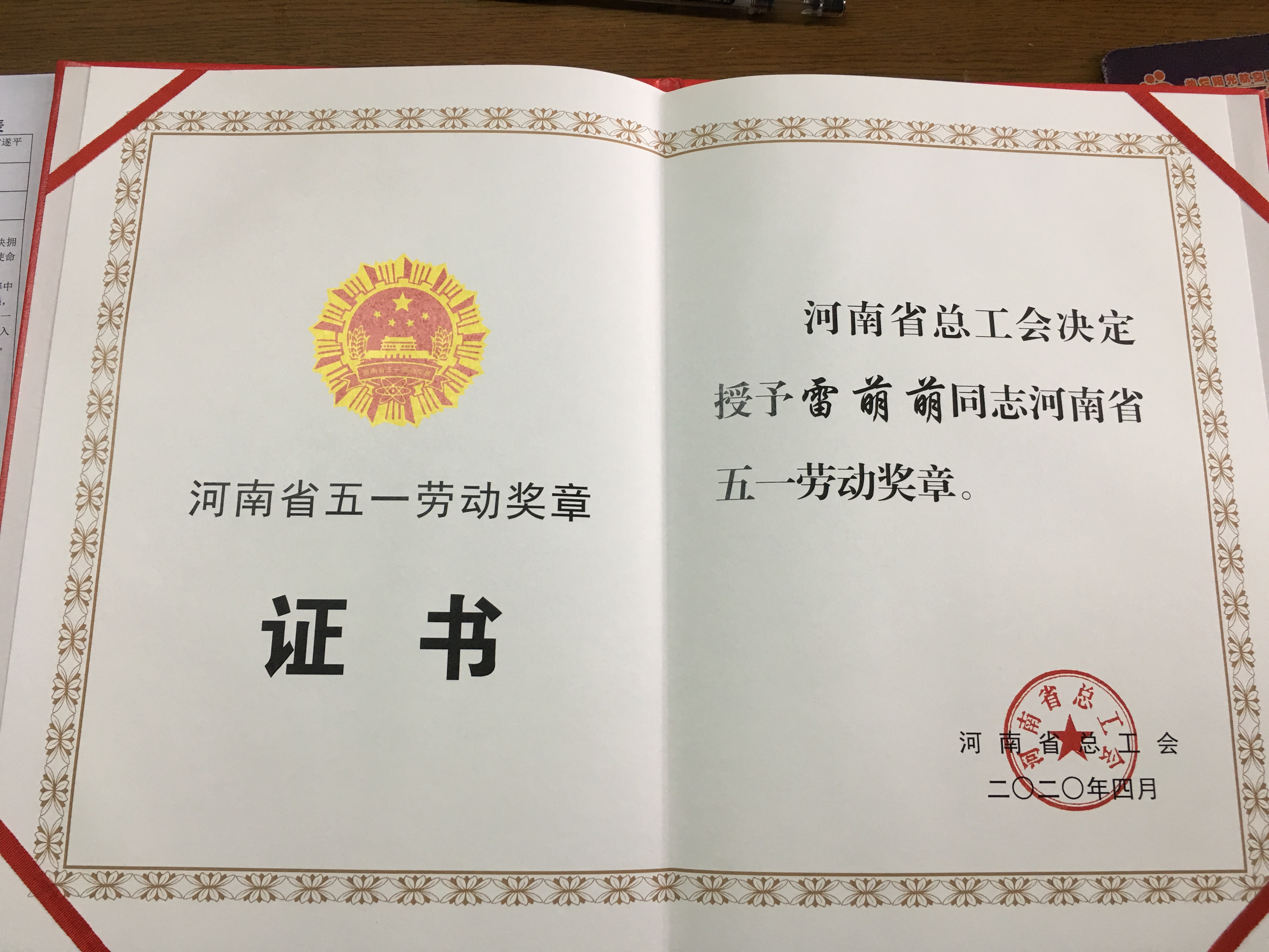 ����������