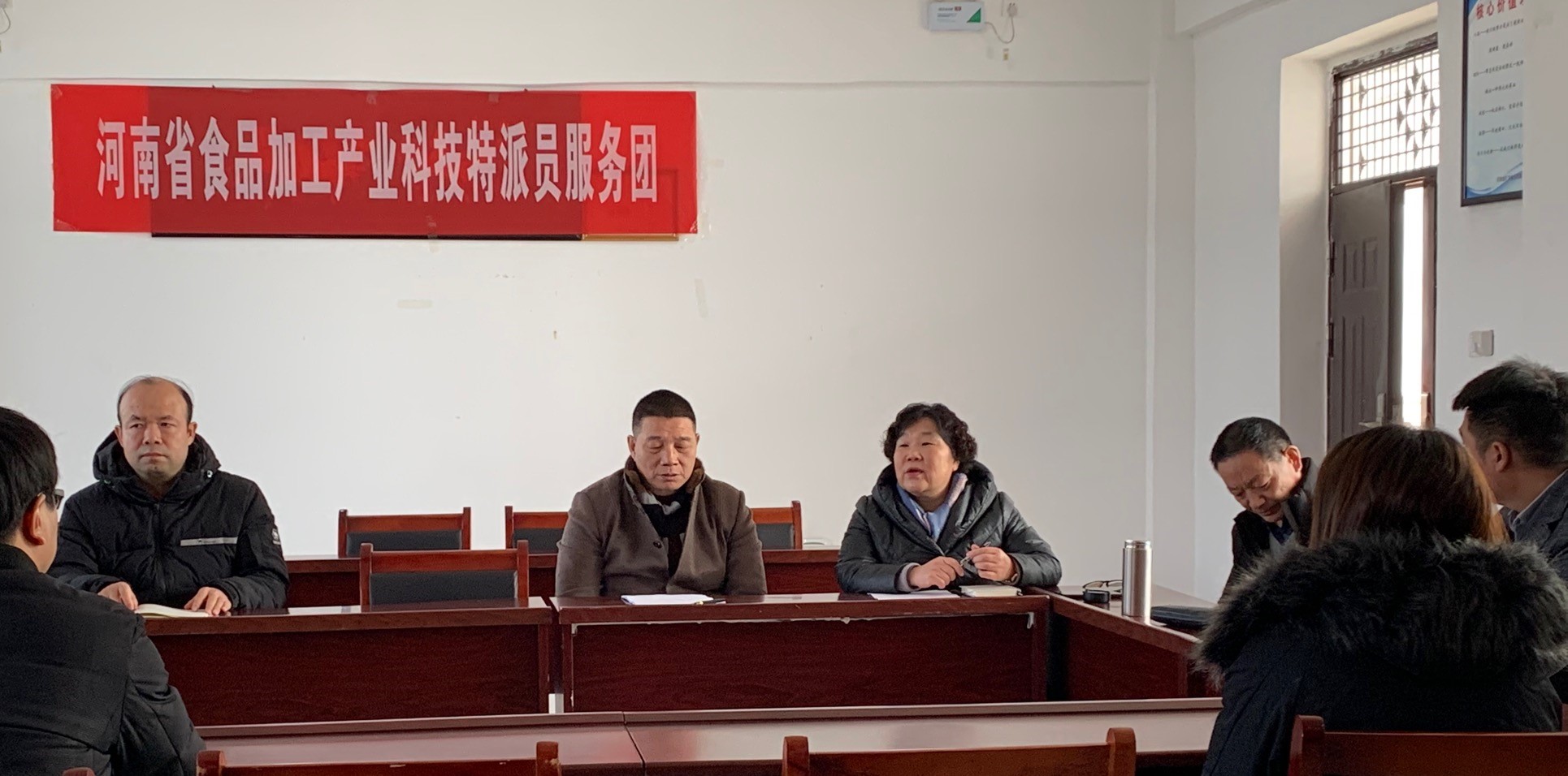 ����������