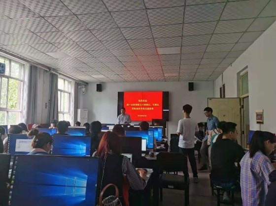 ����������