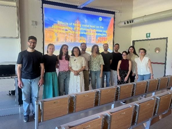 ����������