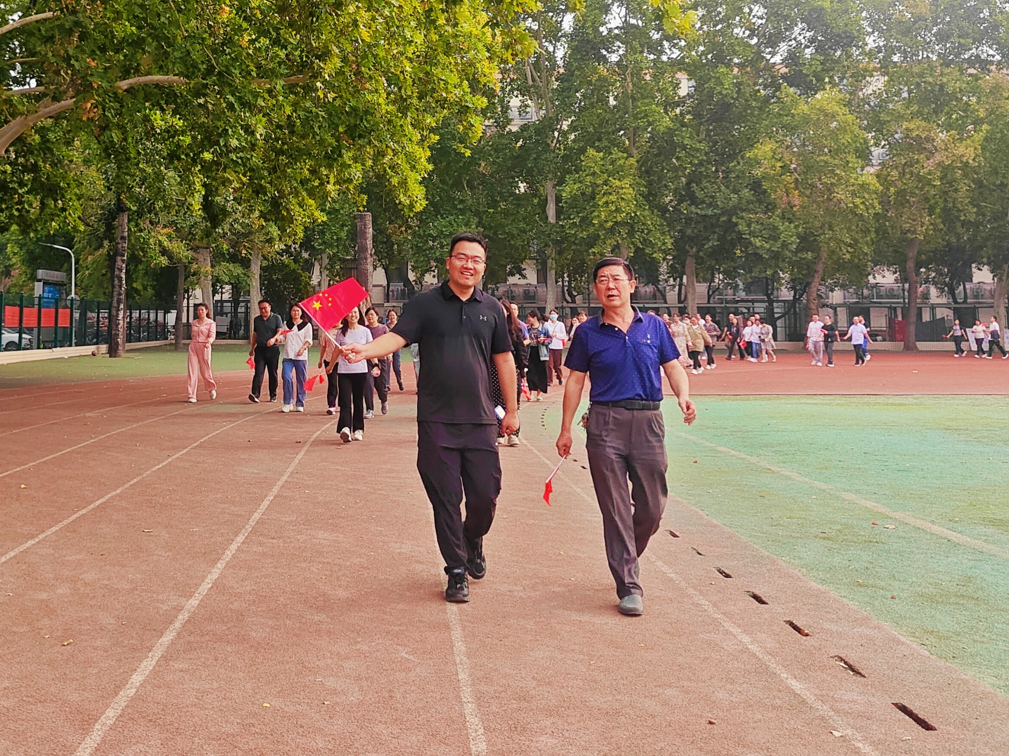 ����������