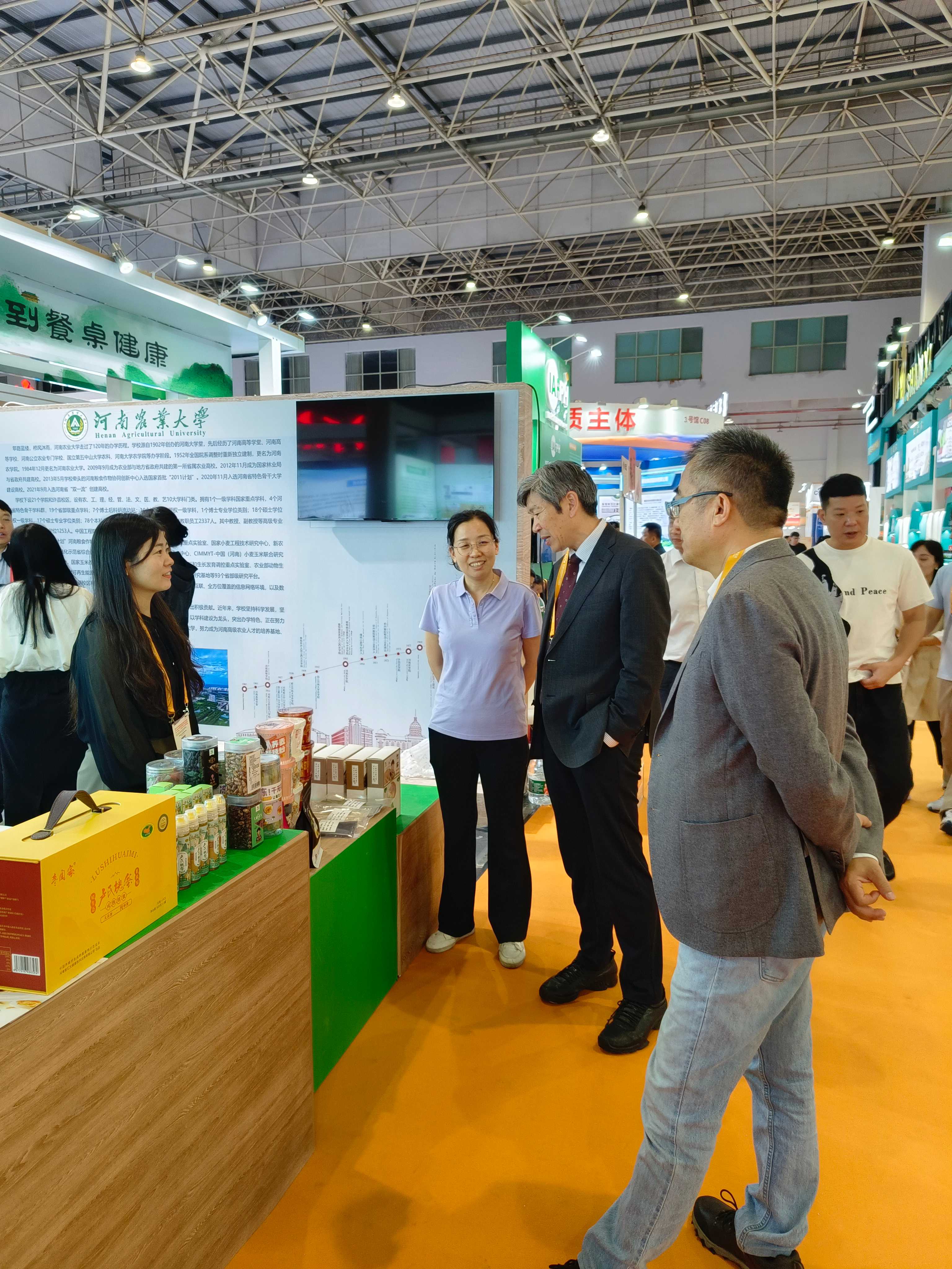 ����������