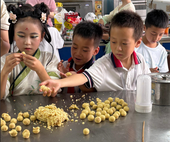 ����������