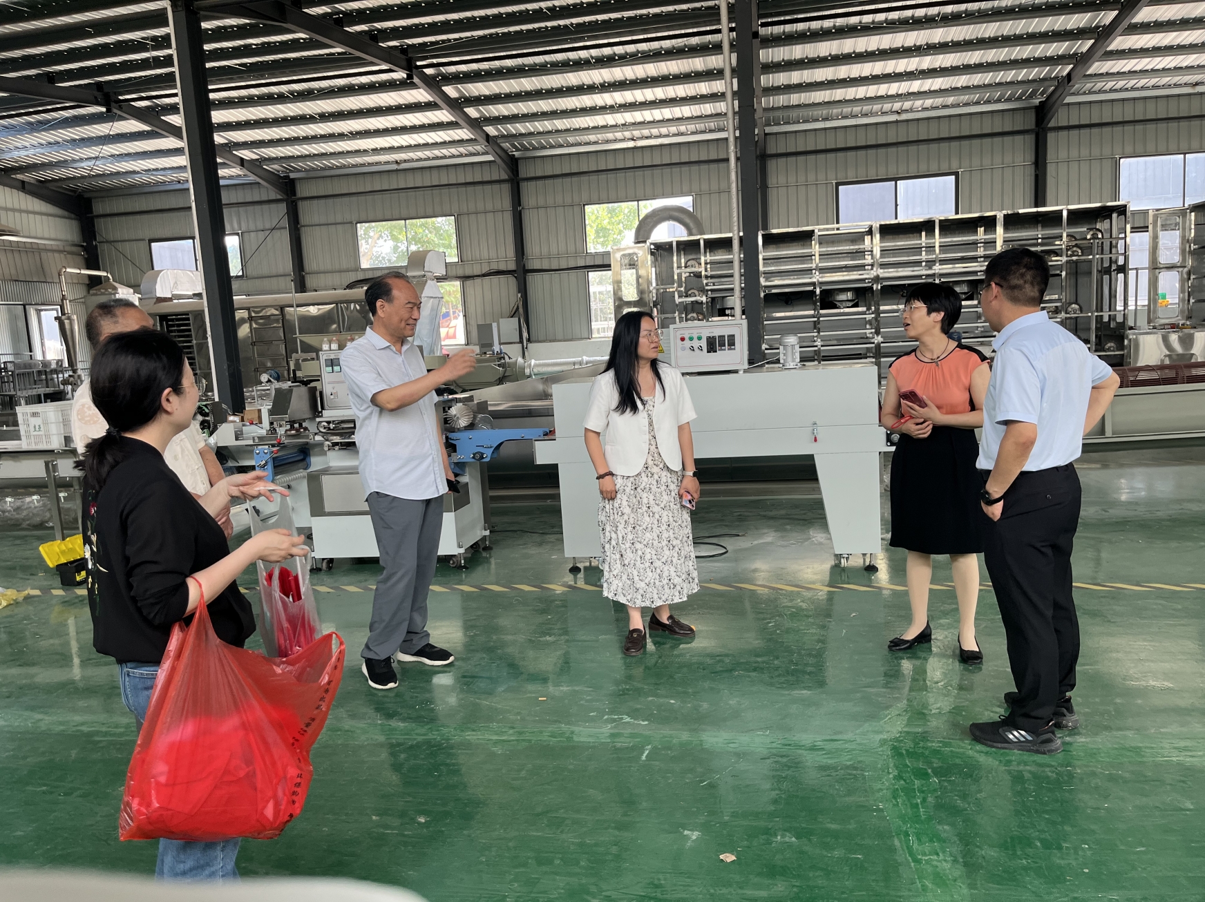 ����������