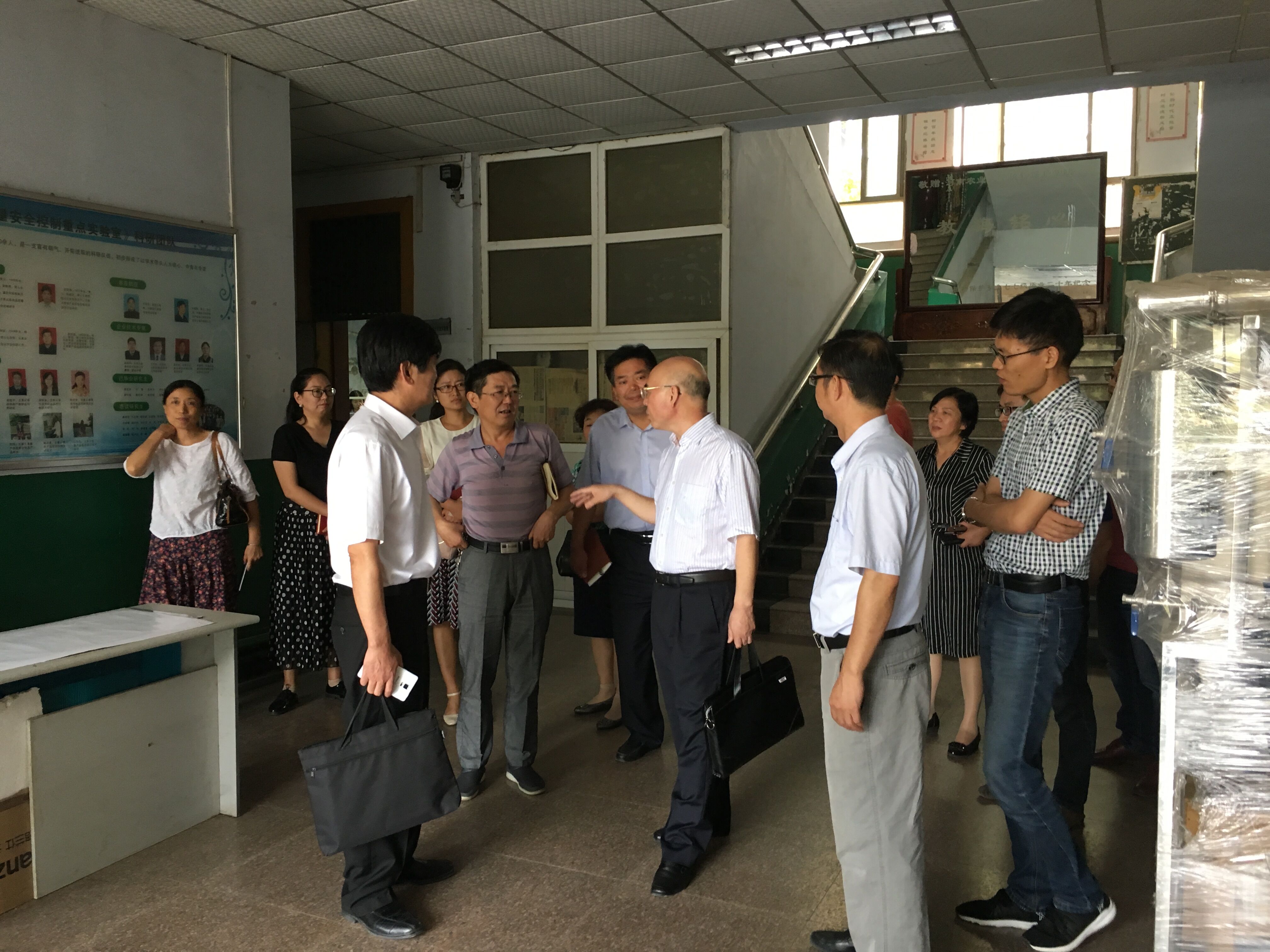 ����������