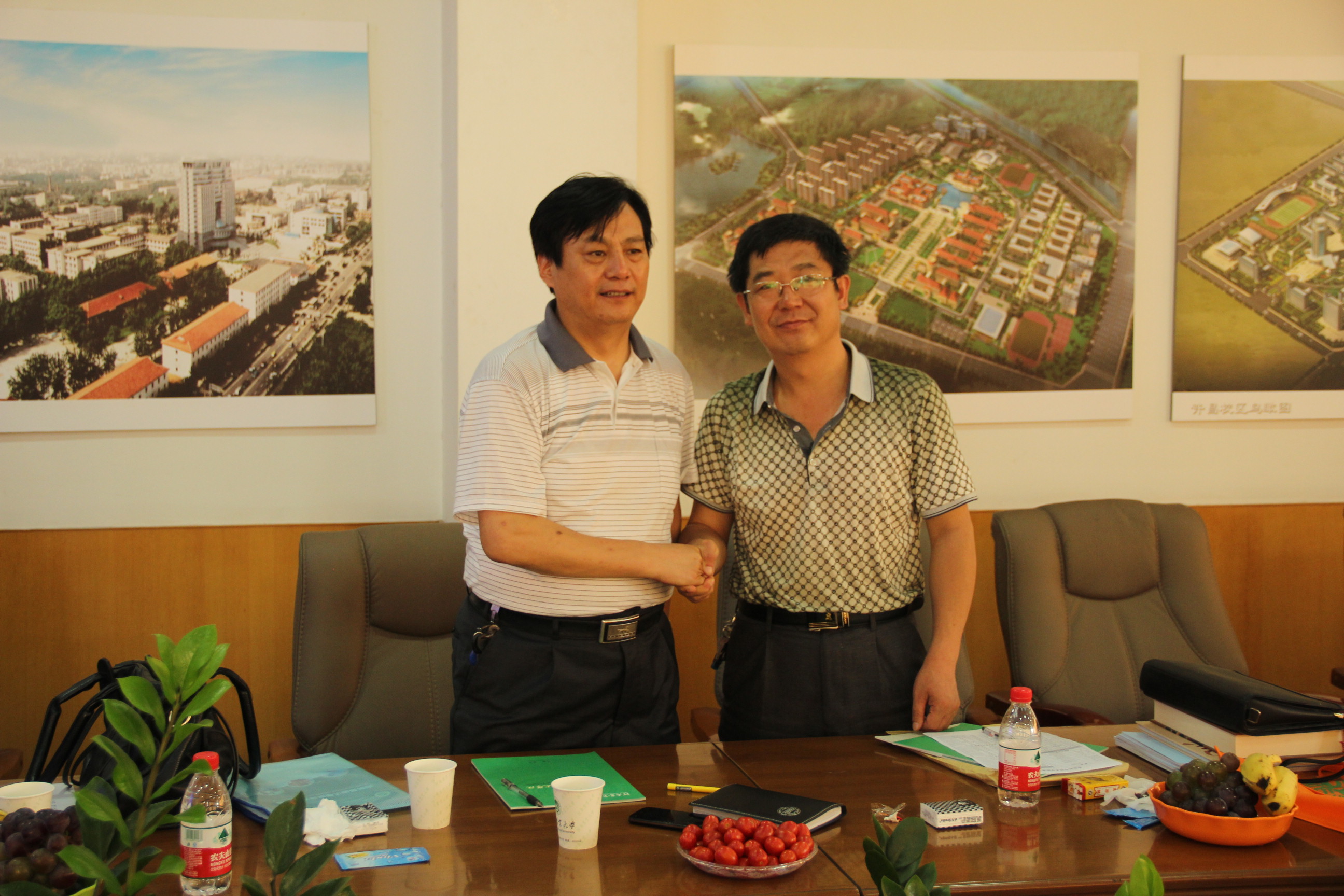 ����������